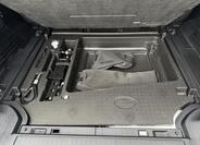 Land Rover Defender 31