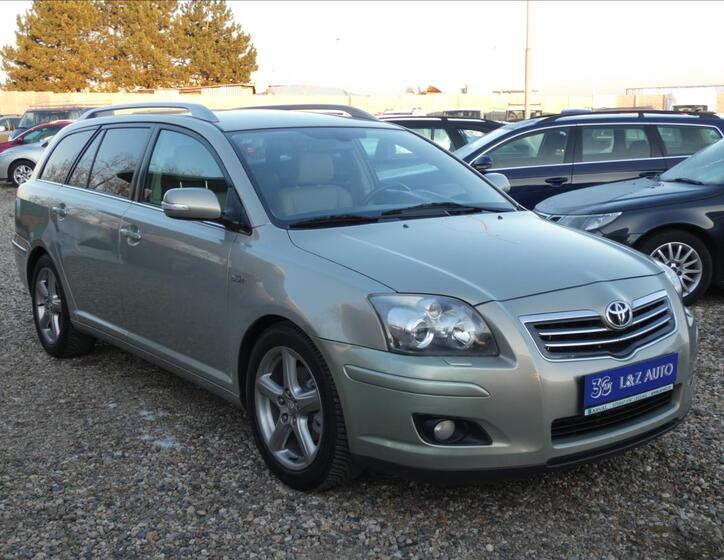 Toyota Avensis 3