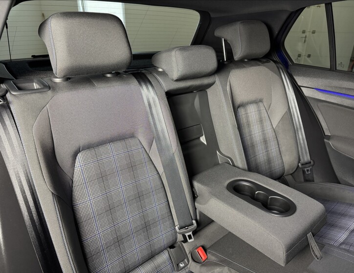 Volkswagen Golf 13