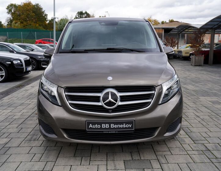 Mercedes-Benz Třídy V 1