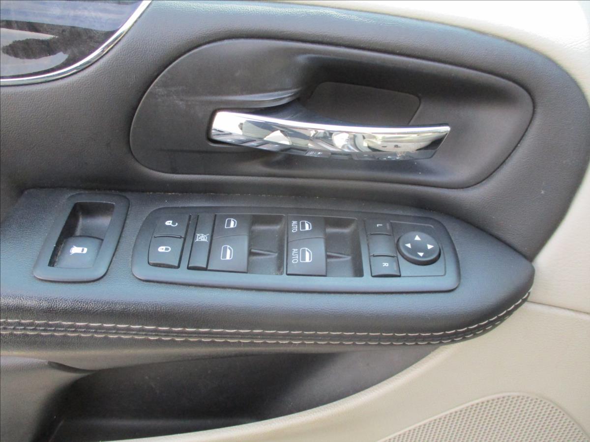 Chrysler Town & Country