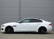 Jaguar XE 8