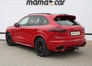 Porsche Cayenne 5
