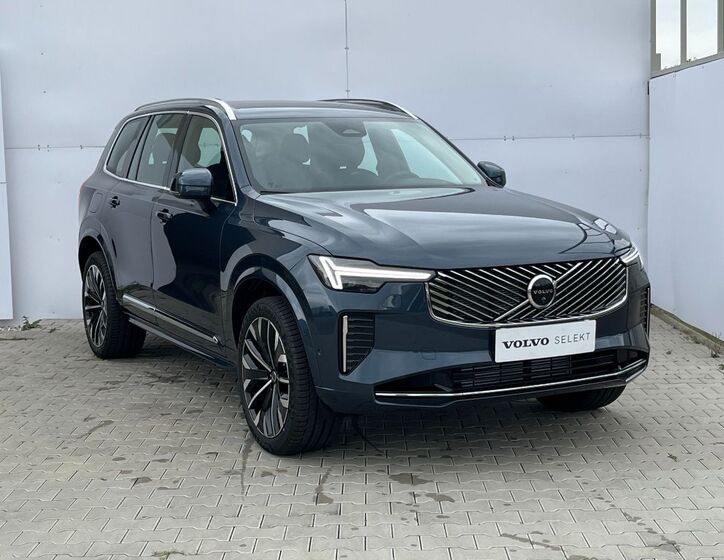 Volvo XC90 23