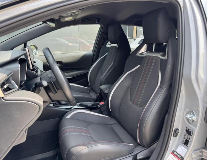 Toyota Corolla 13
