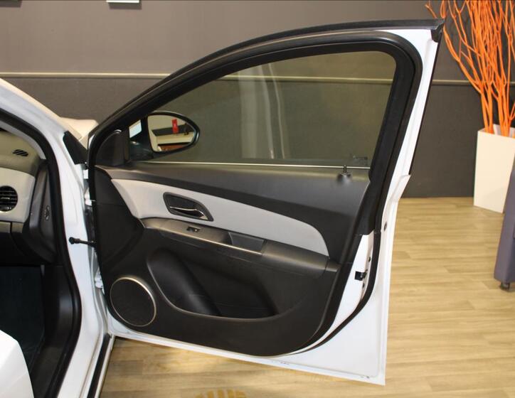 Chevrolet Cruze 21