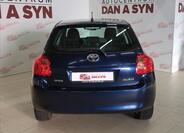 Toyota Auris 5