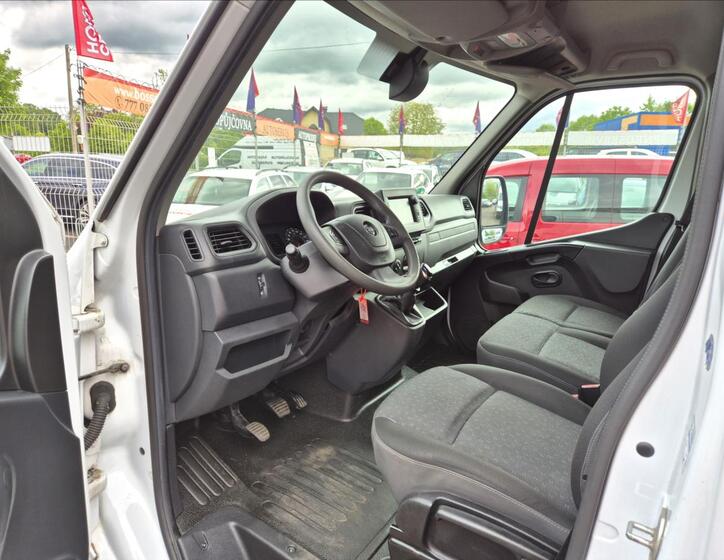 Opel Movano 9
