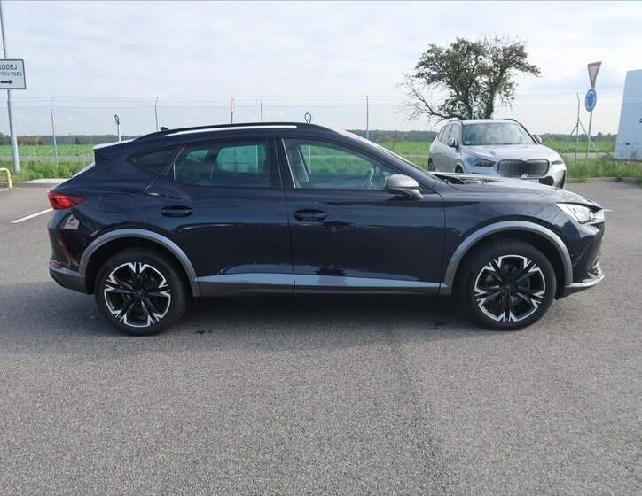 Cupra Formentor 8