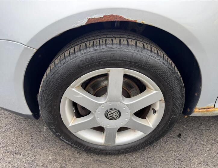 Volkswagen Golf 25