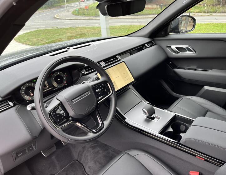 Land Rover Range Rover Velar 15