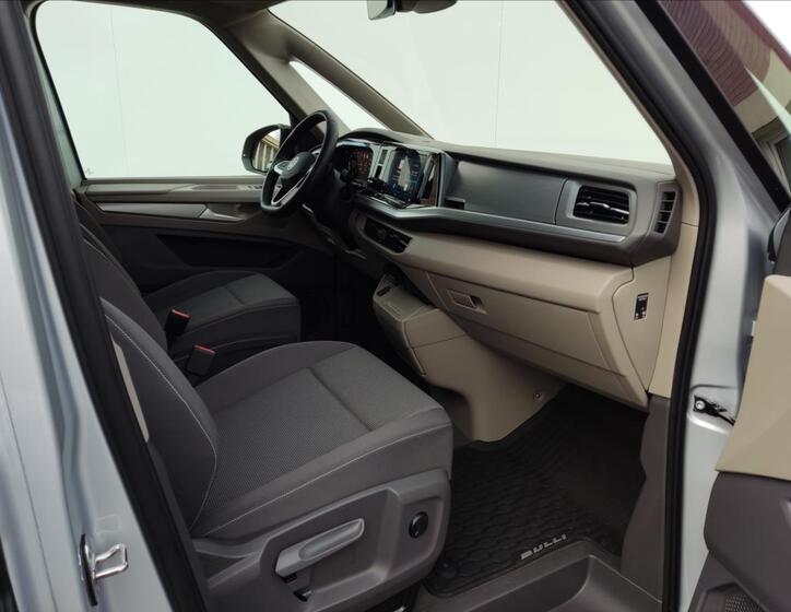 Volkswagen Multivan 18