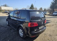 Volkswagen Touran 5