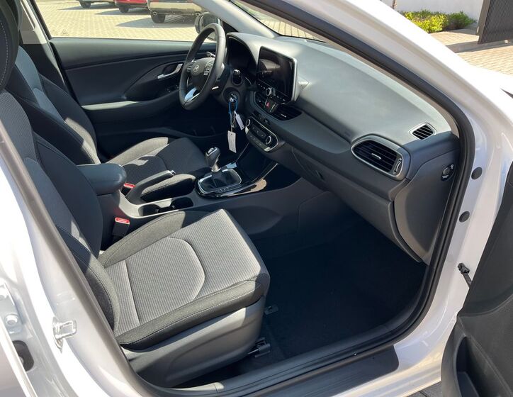 Hyundai i30 17