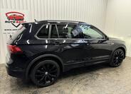Volkswagen Tiguan 9