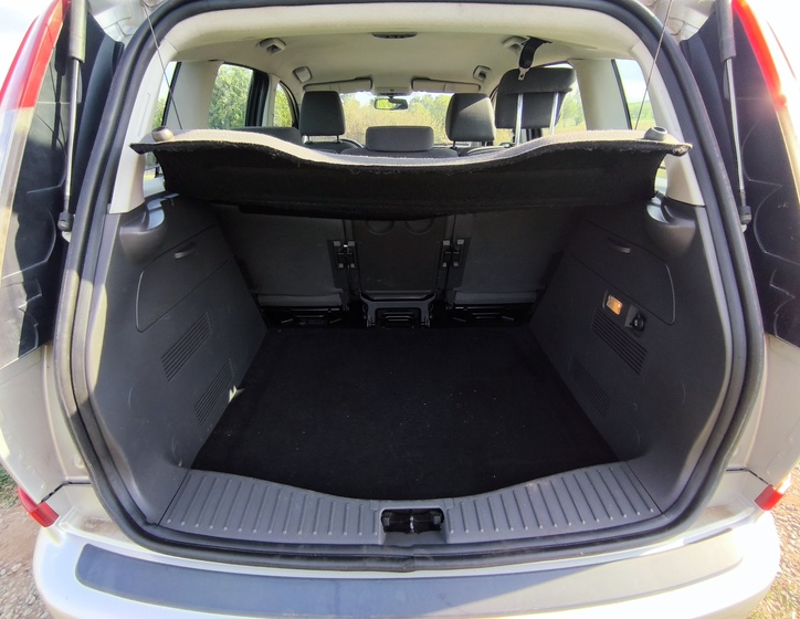 Ford C-MAX 8