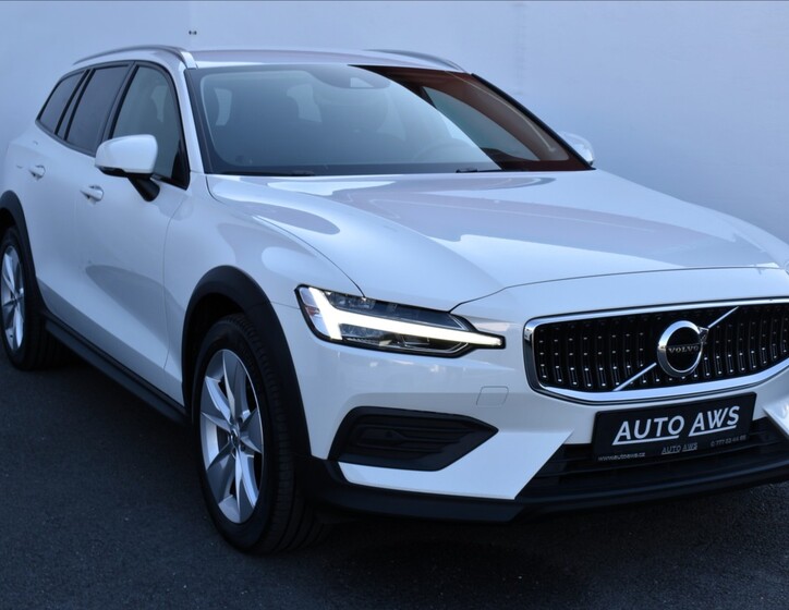 Volvo V60 3