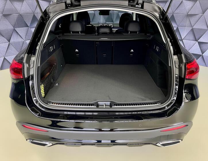 Mercedes-Benz GLC 29