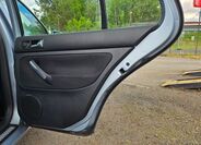 Volkswagen Golf 16