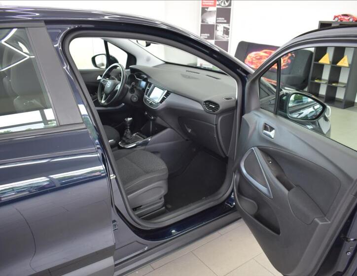 Opel Crossland X 13