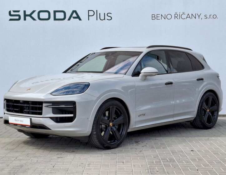 Porsche Cayenne 1