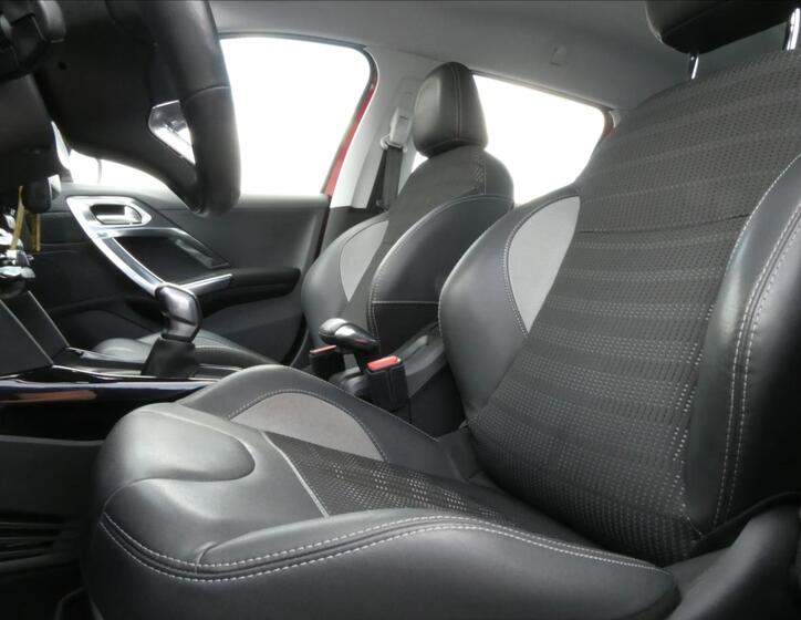 Peugeot 2008 31