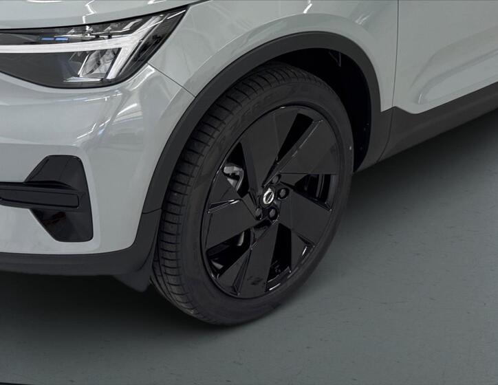 Volvo XC40 6