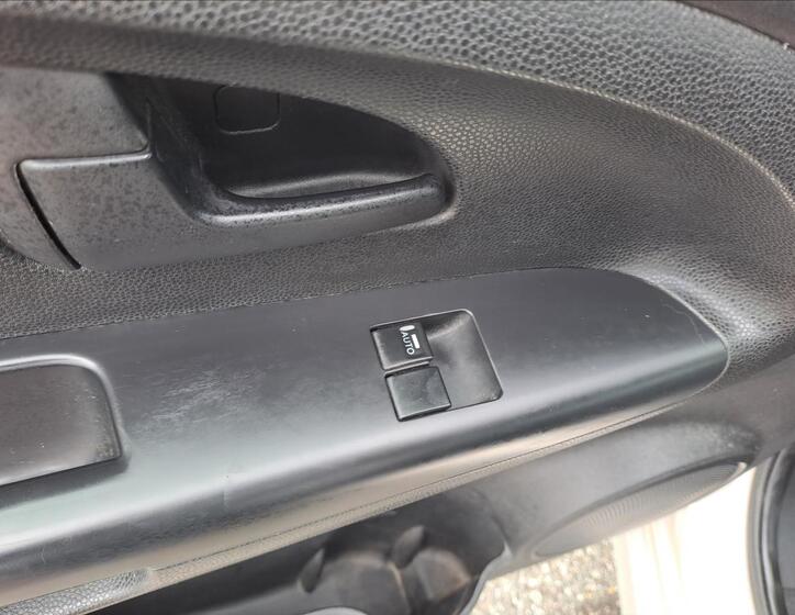 KIA Venga 10