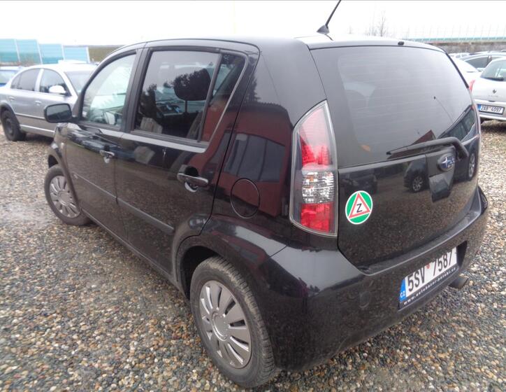 Subaru Justy 7