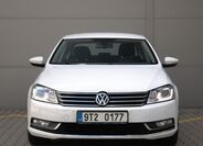 Volkswagen Passat 2