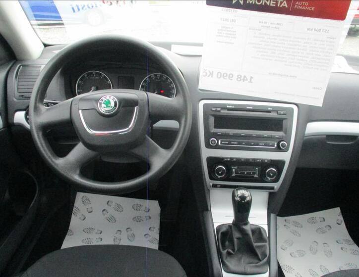 Škoda Octavia 16