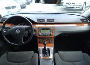 Volkswagen Passat 9