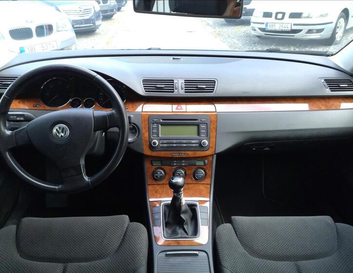 Volkswagen Passat 9