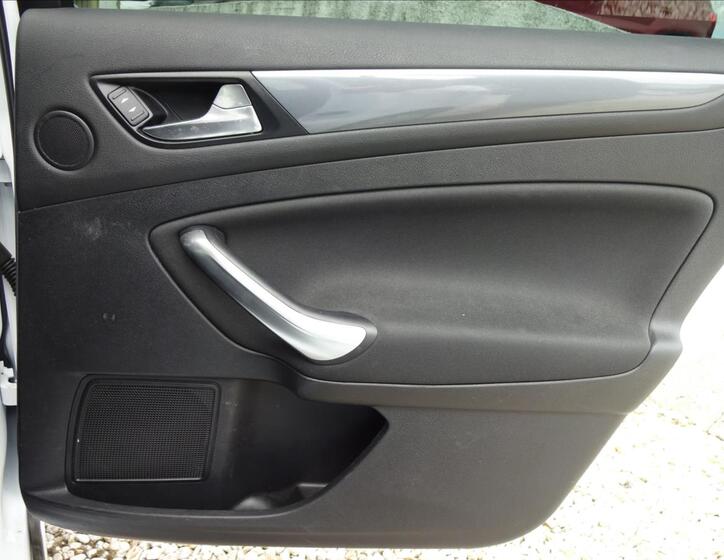 Ford Mondeo 28