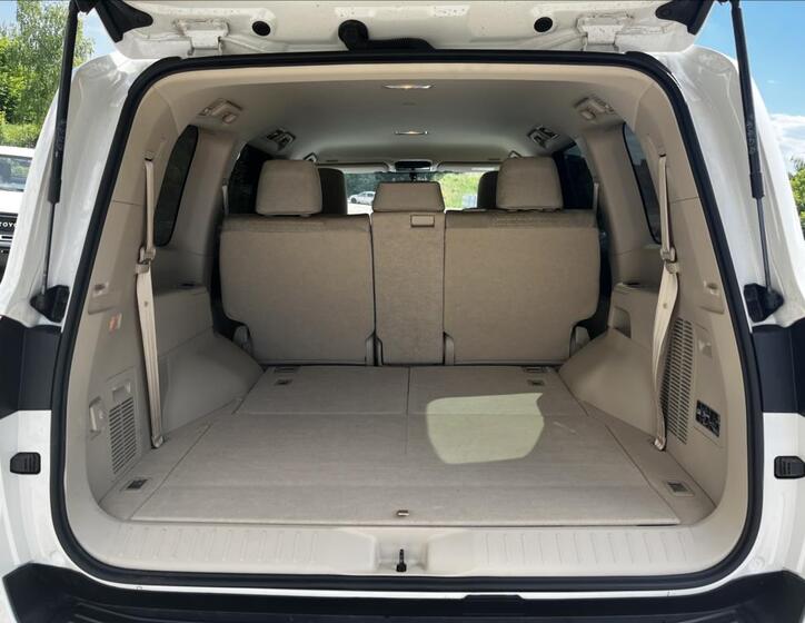 Toyota Land Cruiser 11