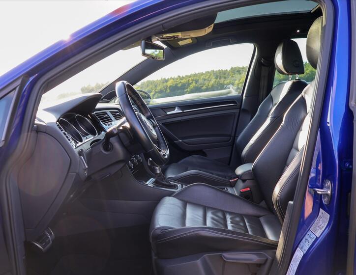 Volkswagen Golf 13