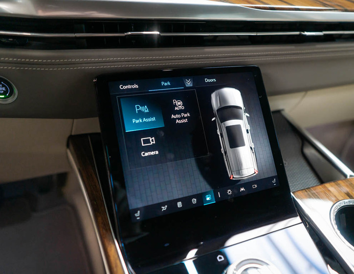 Cadillac Escalade 35