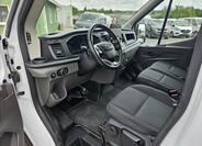 Ford Transit 8