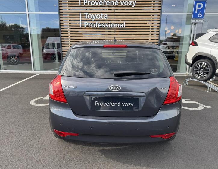 KIA Ceed 13