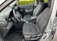Toyota Yaris Cross 13