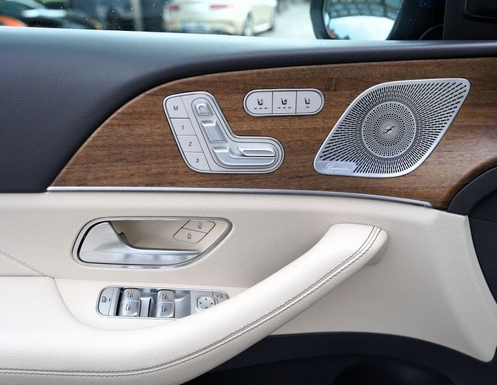 Mercedes-Benz GLS 21