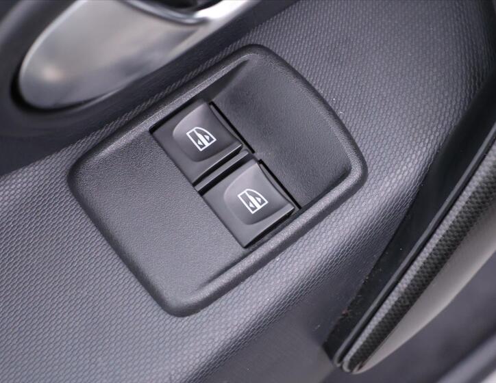 Dacia Sandero 16