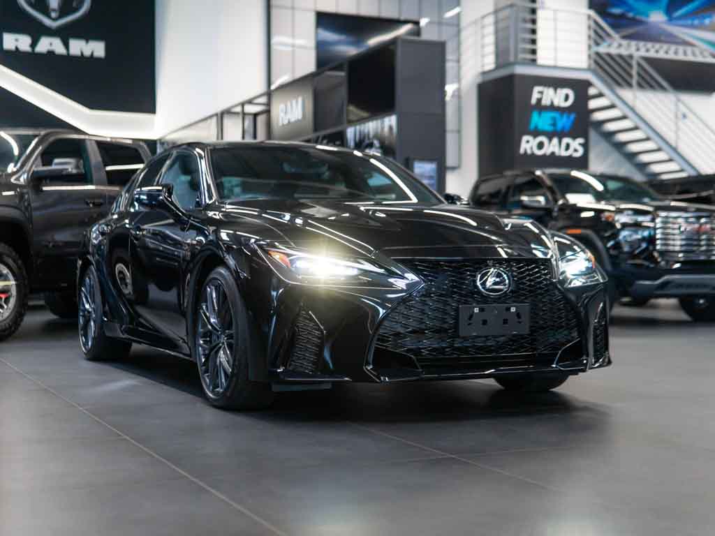 Lexus IS