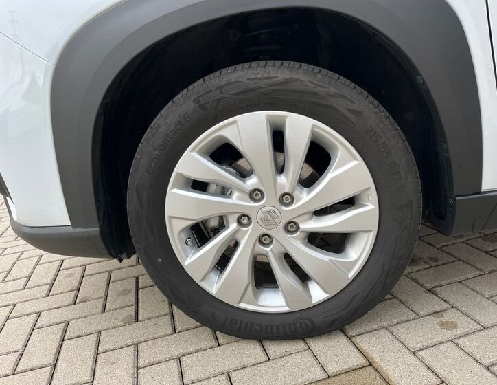 Suzuki S-Cross 29