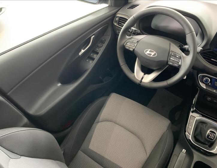 Hyundai i30 16