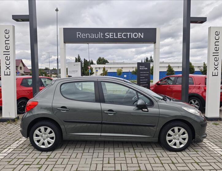 Peugeot 207 7