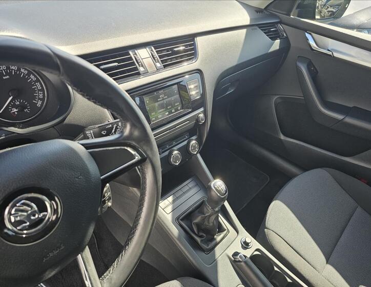 Škoda Octavia 12
