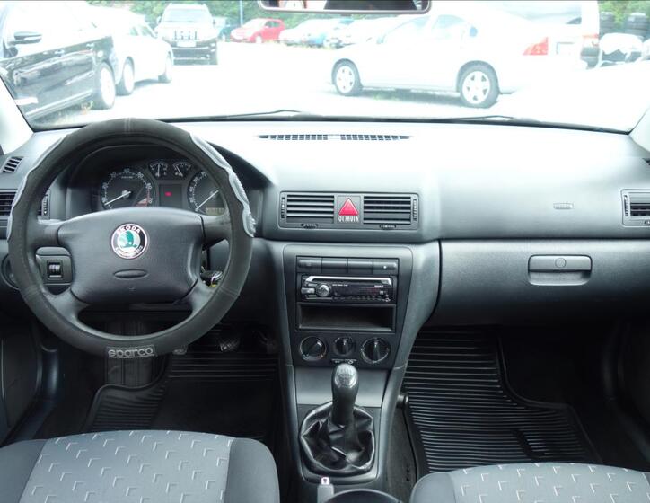 Škoda Octavia 16