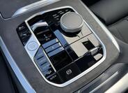 BMW X7 12