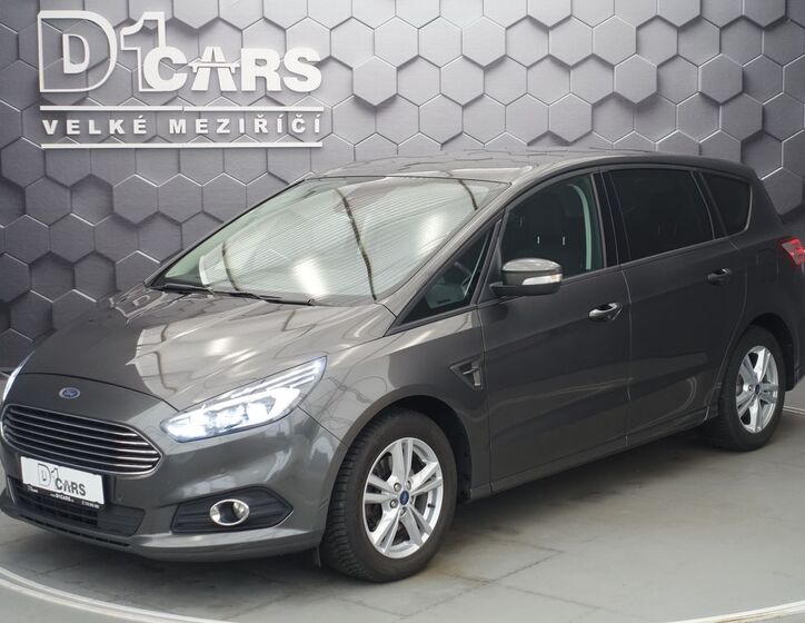 Ford S-MAX 1
